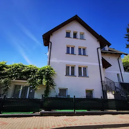 Elizabeth Kwatera prywatna