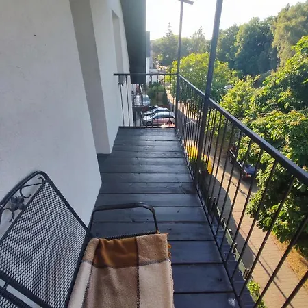 Elizabeth Kwatera prywatna *