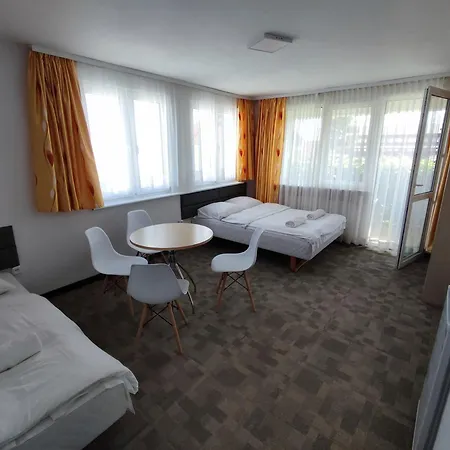 Kwatera prywatna Elizabeth Rewal